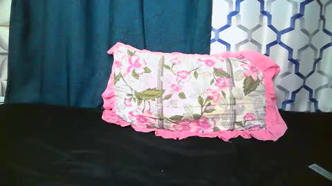 kering_lovly online show from October 20, 3:12 pm