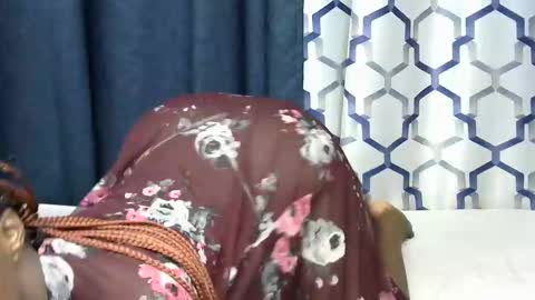 kering_lovly online show from November 4, 10:42 pm