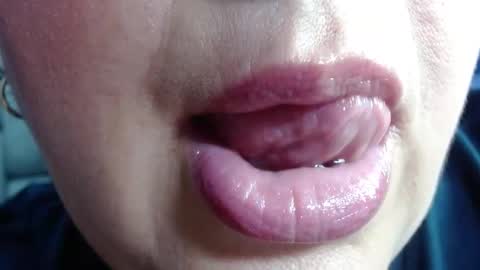 K E R L Y online show from November 11, 7:03 pm