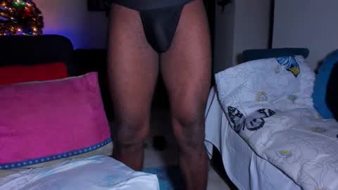 Snapshot of kerlysmith24 chatting on November 28, 3:25 pm Kerlysmith24 online show from November 28, 3:25 pm