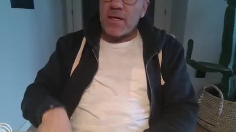 Anton online show from February 9, 7:34 am