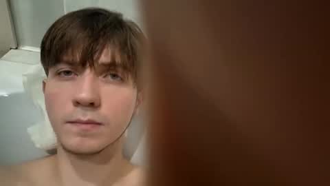 Snapshot of kero180 chatting on February 10, 1:03 am Kero online show from February 10, 1:03 am