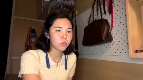 Jenny  online show from May 11, 9:59 am