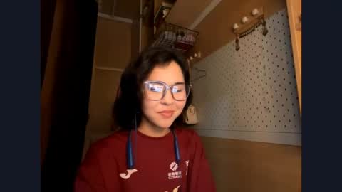 Jenny  online show from May 16, 9:39 am