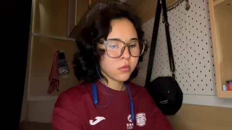 Jenny  online show from May 18, 1:39 pm