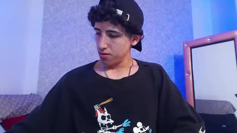 Snapshot of kervs__ chatting on February 18, 4:48 pm Kev online show from February 18, 4:48 pm