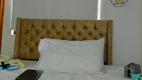 Kery Hillson online show from September 26, 12:20 pm