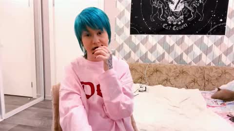 Snapshot of keshakittles chatting on January 10, 11:34 am Eva online show from January 10, 11:34 am