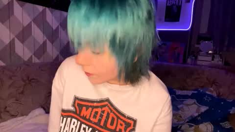 Snapshot of keshakittles chatting on January 17, 5:16 pm Eva online show from January 17, 5:16 pm