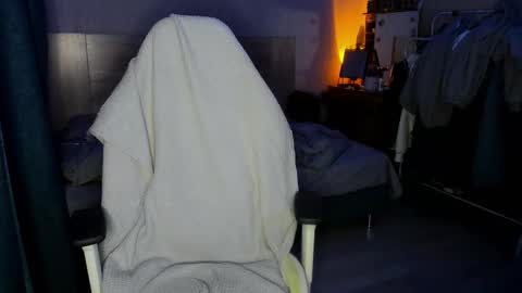 Snapshot of ketlinrous chatting on March 2, 1:38 pm ketlinrous online show from March 2, 1:38 pm