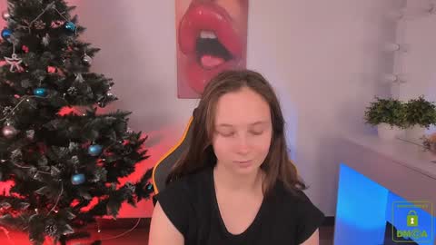 Snapshot of ketrin_n_ chatting on December 15, 9:56 am Ketrin online show from December 15, 9:56 am