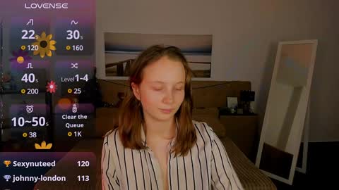 Snapshot of ketrin_n_ chatting on December 22, 9:33 am Ketrin online show from December 22, 9:33 am