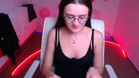 Snapshot of ketrin_pirsss chatting on February 13, 8:27 am Ketrin online show from February 13, 8:27 am