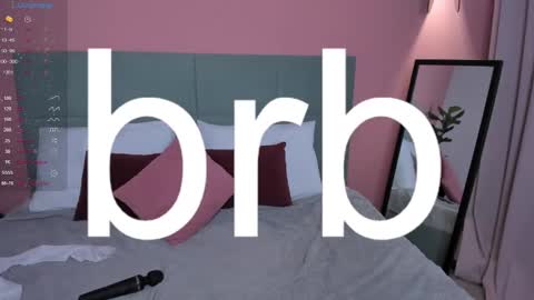 Snapshot of ketrinwhite chatting on February 25, 4:35 am KatrinaKetrin online show from February 25, 4:35 am