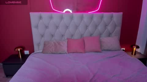 Snapshot of ketrinwhite chatting on September 19, 1:29 am KatrinaKetrin online show from September 19, 1:29 am