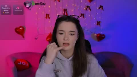 ketty_kitt online show from April 21, 7:06 pm