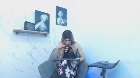 Snapshot of kev_arenas chatting on January 15, 6:29 am KEV online show from January 15, 6:29 am