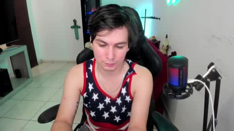 Snapshot of kevin873s chatting on December 22, 12:07 am Kevin online show from December 22, 12:07 am