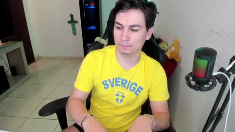 Snapshot of kevin873s chatting on January 10, 11:50 pm Kevin online show from January 10, 11:50 pm