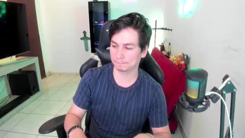 Snapshot of kevin873s chatting on February 20, 11:54 pm Kevin online show from February 20, 11:54 pm