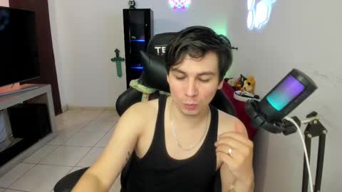 Snapshot of kevin873s chatting on March 5, 12:05 am Kevin online show from March 5, 12:05 am