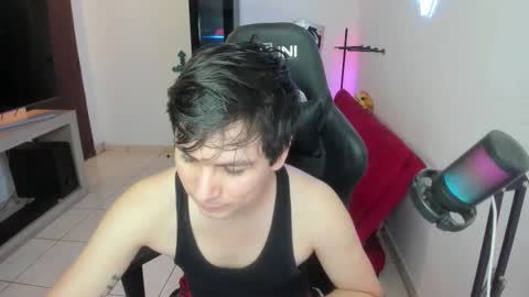 Snapshot of kevin873s chatting on September 22, 11:18 pm Kevin online show from September 22, 11:18 pm