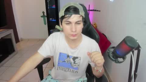 Snapshot of kevin873s chatting on October 8, 11:24 pm Kevin online show from October 8, 11:24 pm