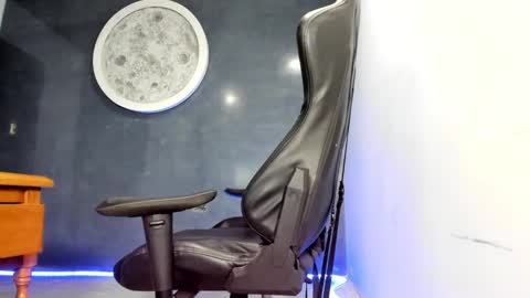 Kevin online show from January 11, 3:55 am