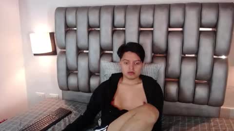 Snapshot of kevin_charless chatting on March 12, 11:05 am Kevin online show from March 12, 11:05 am