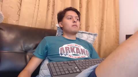 Snapshot of kevin_charless chatting on March 22, 1:03 pm Kevin online show from March 22, 1:03 pm