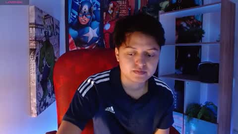 Snapshot of kevin_charless chatting on April 11, 11:14 am Kevin online show from April 11, 11:14 am