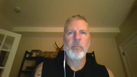 kevin_edges online show from September 18, 10:39 am