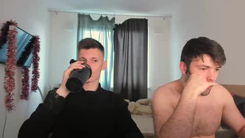 Snapshot of kevin_hornyyy chatting on September 24, 9:34 am kevin online show from September 24, 9:34 am