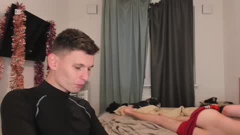 Snapshot of kevin_hornyyy chatting on October 4, 5:11 pm kevin online show from October 4, 5:11 pm