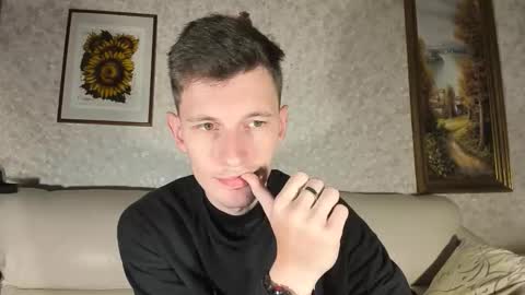 Snapshot of kevin_hornyyy chatting on October 20, 6:58 am kevin online show from October 20, 6:58 am