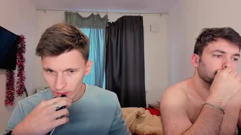 Snapshot of kevin_hornyyy chatting on October 25, 6:21 am kevin online show from October 25, 6:21 am