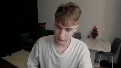 Snapshot of kevin_martin8 chatting on December 14, 8:51 pm Kevin Martin online show from December 14, 8:51 pm