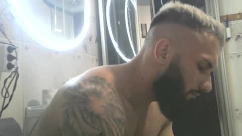 Snapshot of kevin_muscle1 chatting on January 11, 6:02 pm Kevin online show from January 11, 6:02 pm