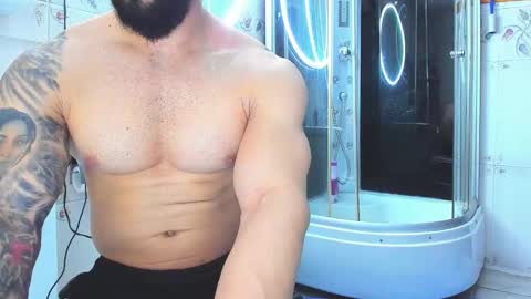 Snapshot of kevin_muscle1 chatting on March 22, 6:55 pm Kevin online show from March 22, 6:55 pm
