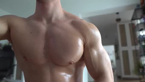 Snapshot of kevinandresxx chatting on February 17, 10:23 am Kevin online show from February 17, 10:23 am