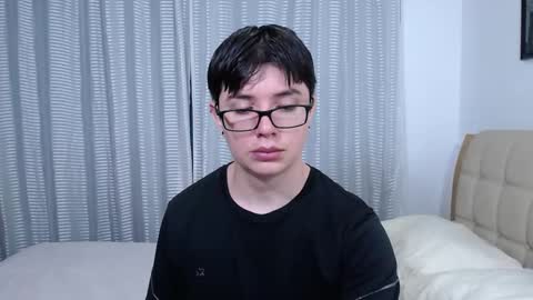 Snapshot of kevinhunts chatting on October 24, 6:04 pm Kevin online show from October 24, 6:04 pm