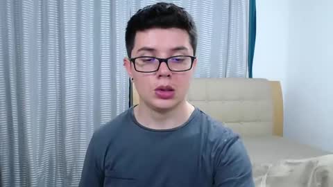 Kevin online show from May 19, 1:56 am