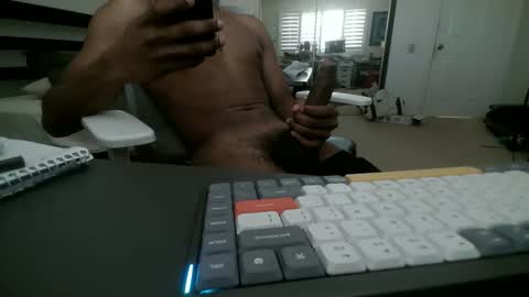 kevinlang97 online show from April 5, 9:01 pm