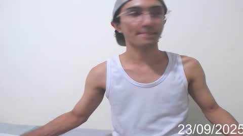 Snapshot of kevinlopez31 chatting on September 24, 2:37 am kevin 31lopez independent model online show from September 24, 2:37 am