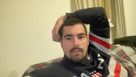 kevinpillobello online show from December 5, 4:47 pm