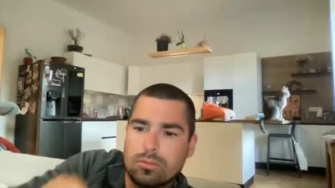 kevinpillobello online show from May 14, 5:42 pm