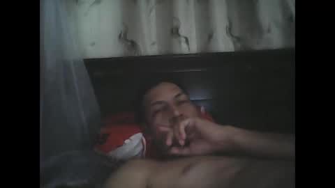 Snapshot of kevinwxt chatting on February 6, 7:12 am kevinwxt online show from February 6, 7:12 am