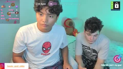 Snapshot of kevinxlvx chatting on January 15, 1:23 am kevin and ottis online show from January 15, 1:23 am