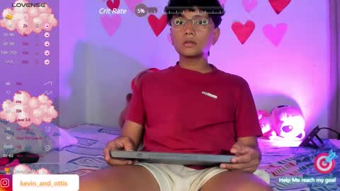 Snapshot of kevinxlvx chatting on February 26, 2:15 am kevin and ottis online show from February 26, 2:15 am