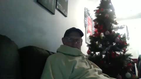 kevlooking4sez online show from December 27, 11:21 pm
